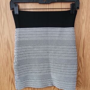 Black and White Patterned Women's Skirt -BCBGMaxAzria